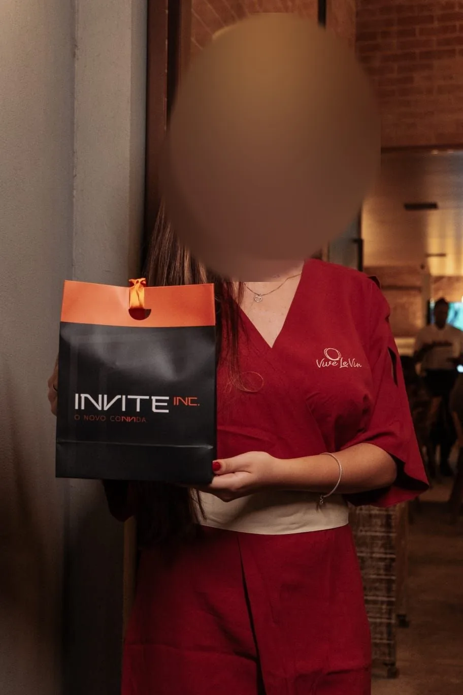 INVITE bag and Carnival.